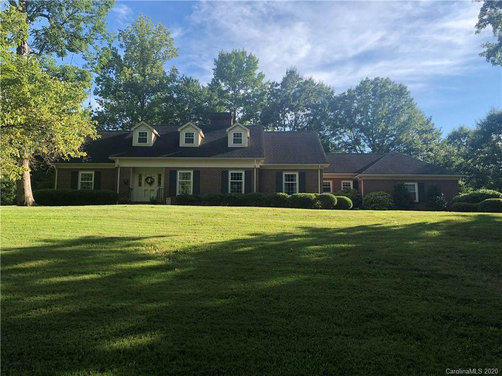 708 Hillside Drive - Photo 1