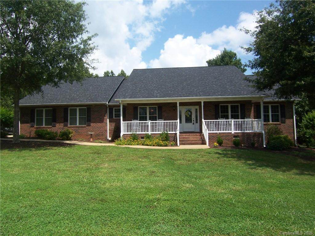2838 Wood Road - Photo 1