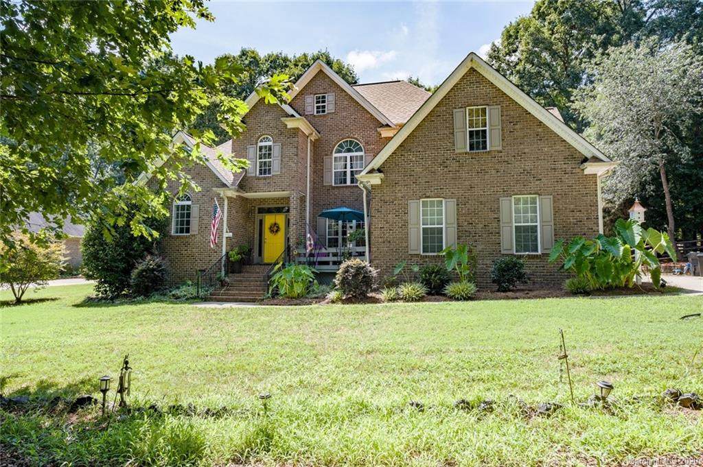 209 Gannett Drive - Photo 1