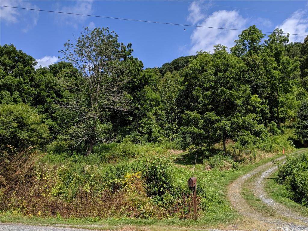 999 Bee Tree Road - Photo 1