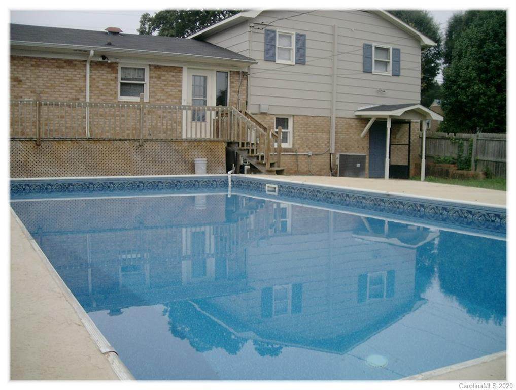 4464 Grassy Creek Road - Photo 1
