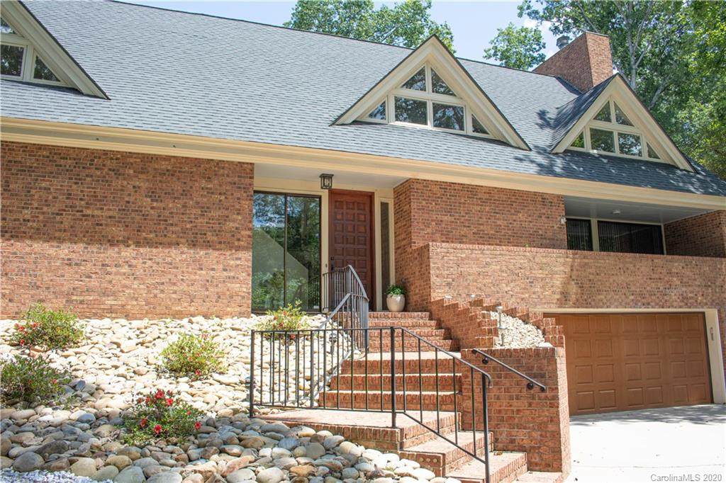 3 Lawton Lane - Photo 1