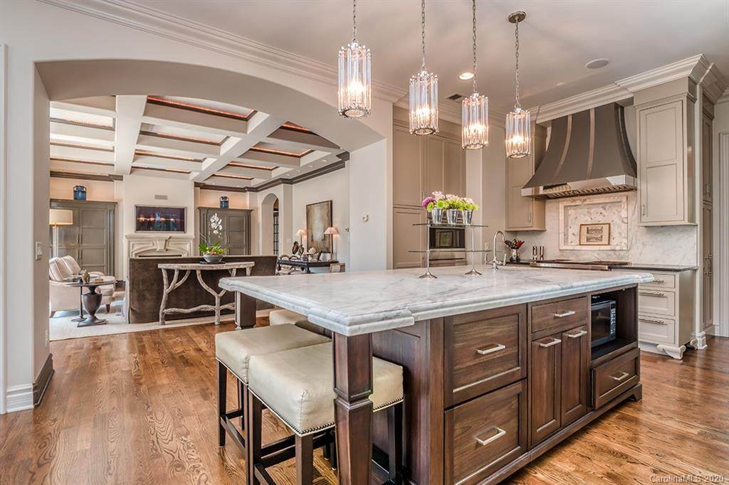 1401 Meadowood Lane - Photo 1