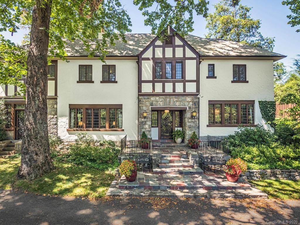 138 Avon Parkway - Photo 1