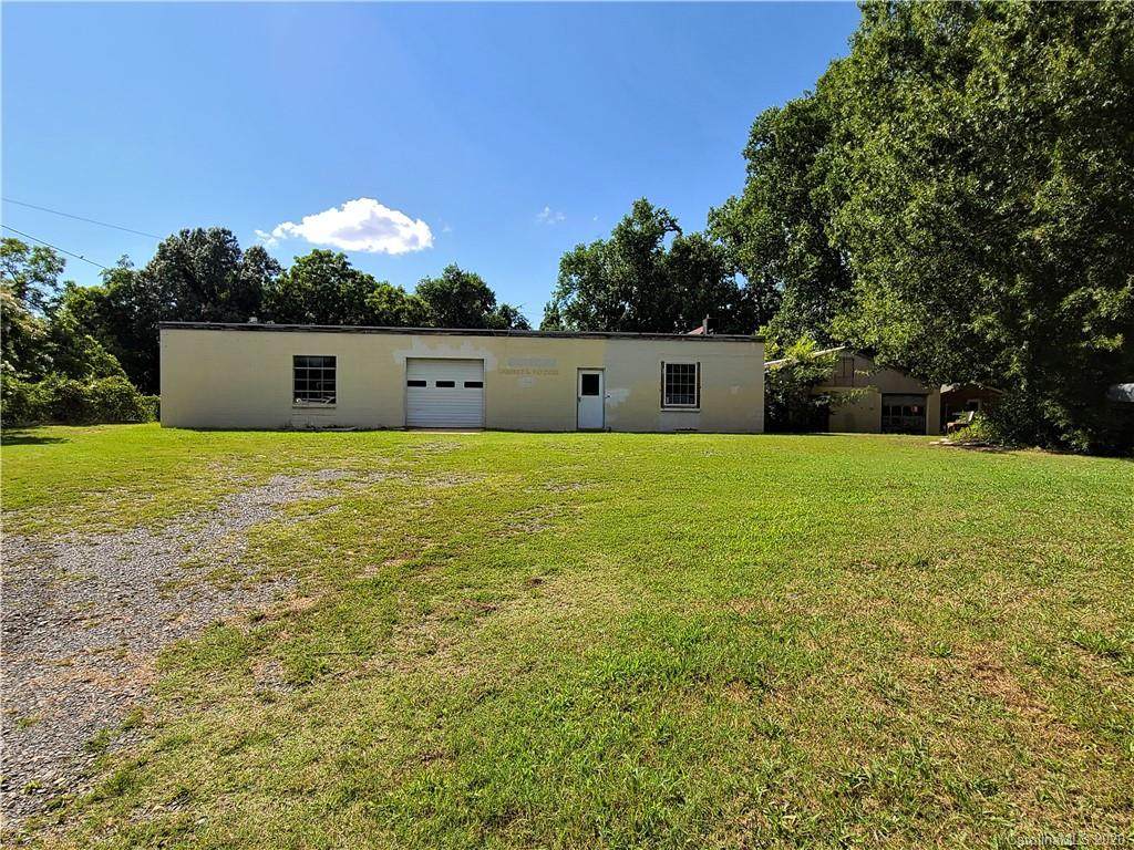 612 Salisbury Avenue - Photo 1