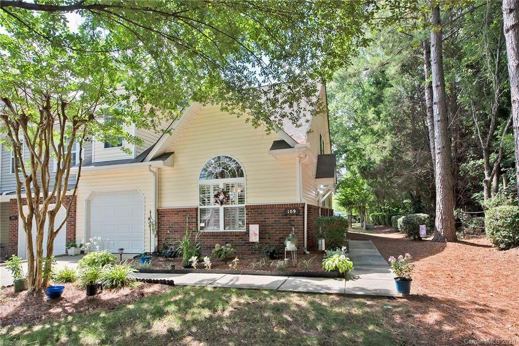 109 Prescott Street - Photo 1