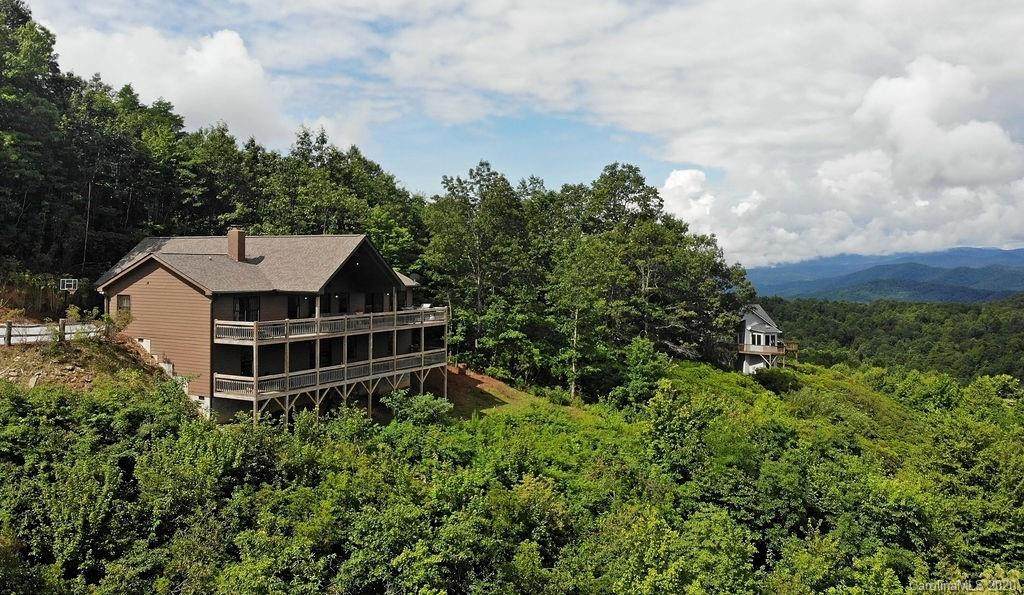 370 Ben Nevis Road - Photo 1