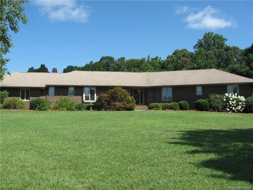 12220 Statesville Boulevard - Photo 1