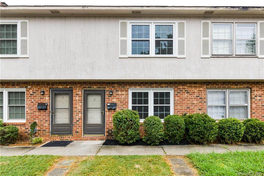1422 Delane Avenue - Photo 1