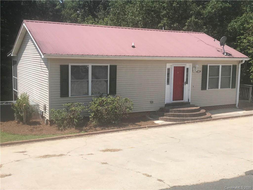 120 Blue Bird Drive - Photo 1