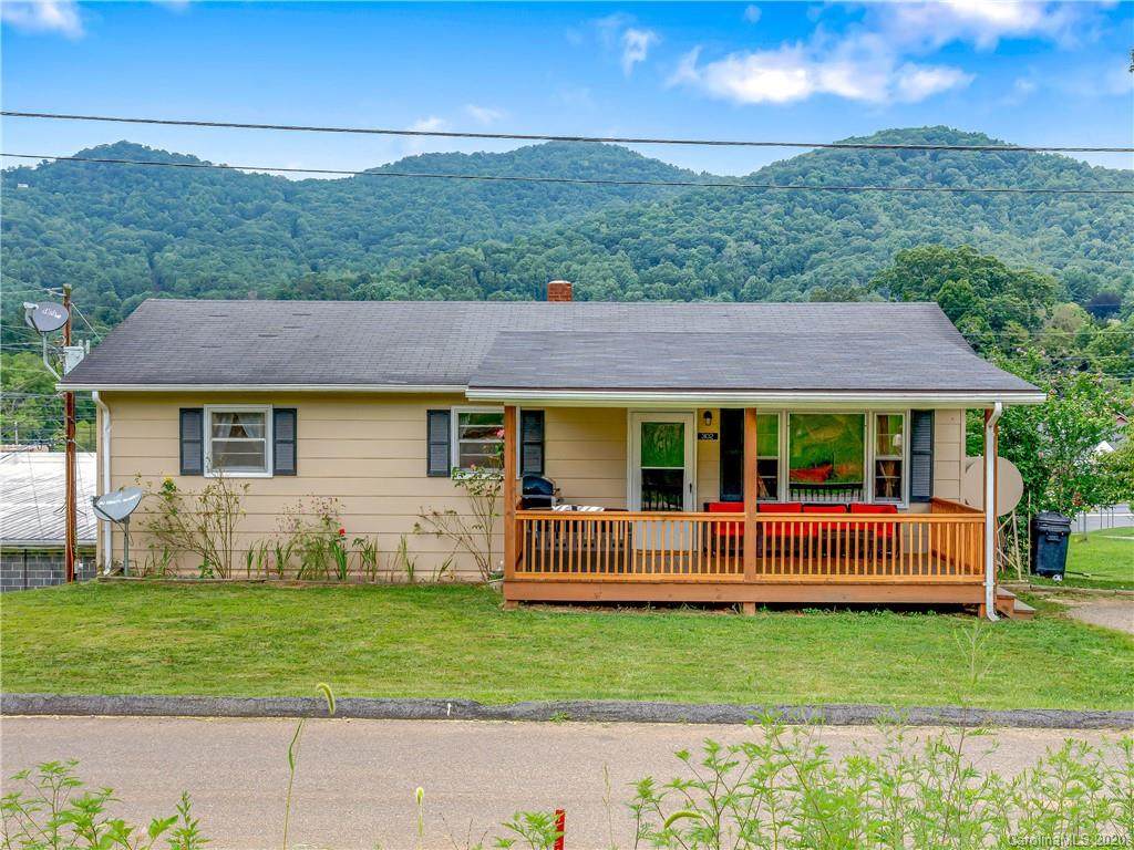 302 Pineola Street - Photo 1