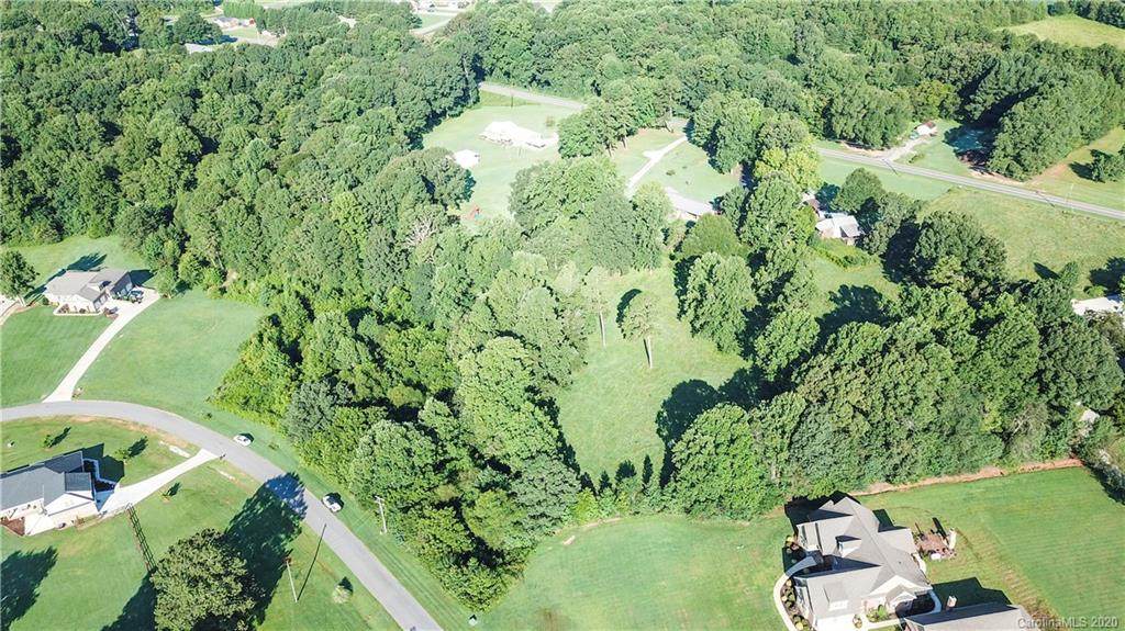 134 Savannah Crossing Drive - Photo 1