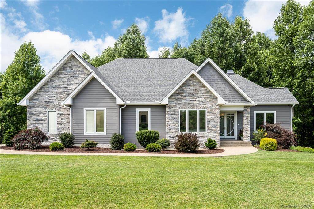 377 Pinnacle Peak Lane - Photo 1