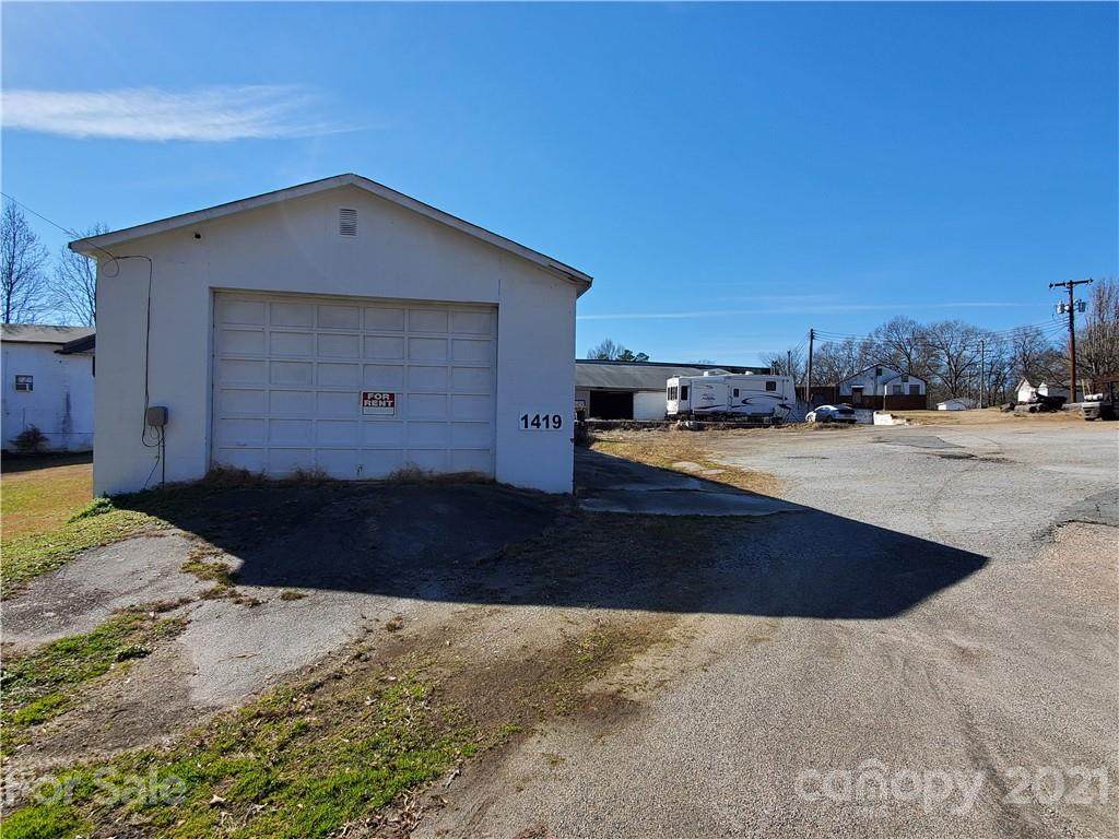1408 Glenn Avenue - Photo 1