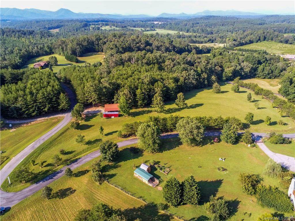 271 Emerald Parkway - Photo 1
