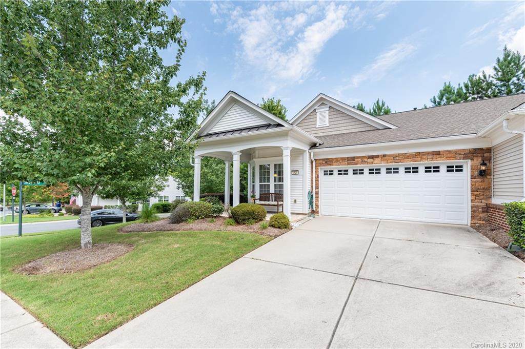 6528 Carolina Commons Drive - Photo 1
