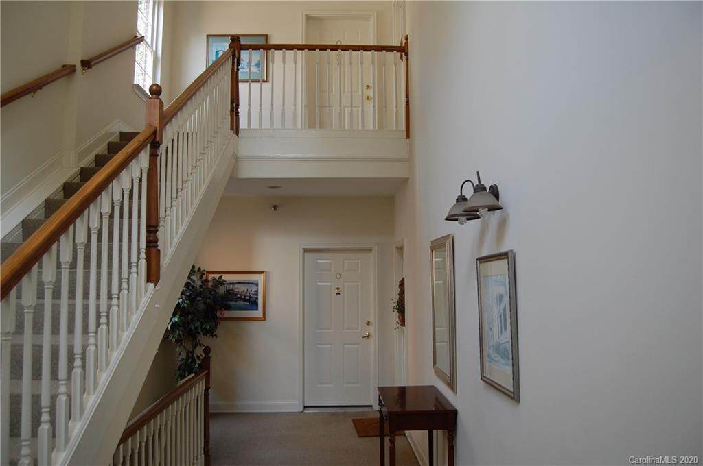 1935 Woodlawn Road - Photo 1
