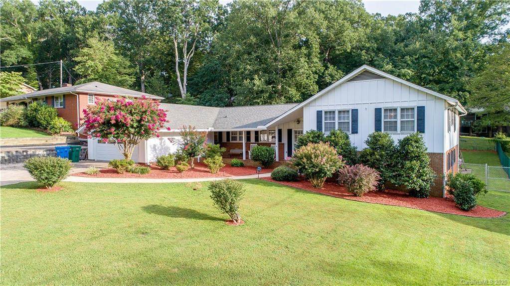 609 Hazelwood Drive - Photo 1