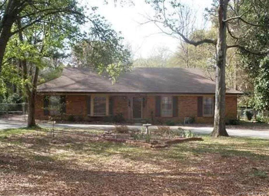 1809 Runnymede Lane - Photo 1