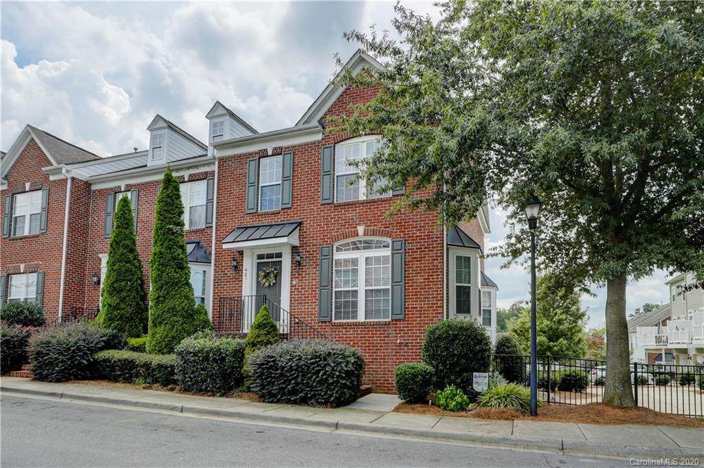 421 Armour Street - Photo 1