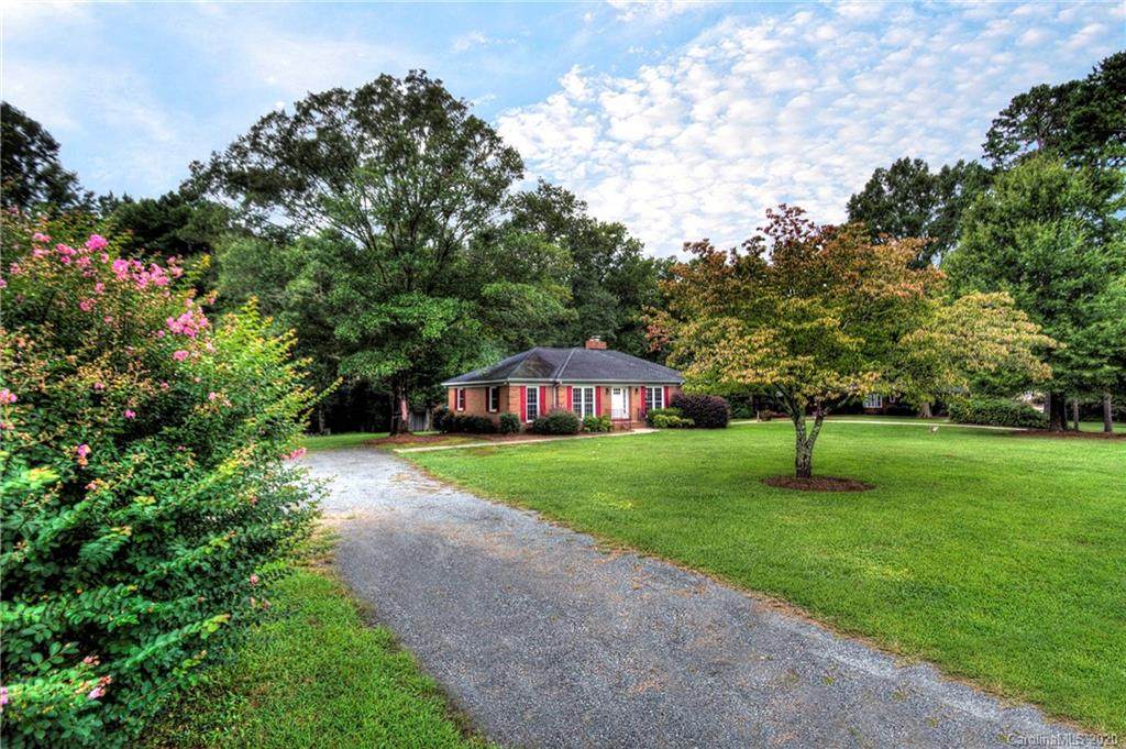 10919 Harrisburg Road - Photo 1
