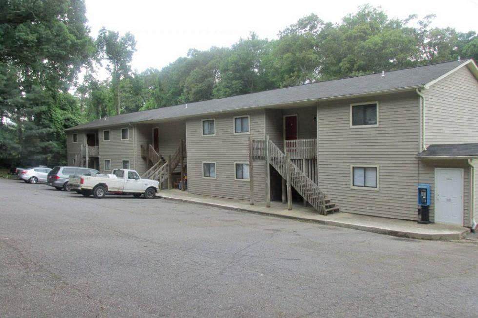 1220 8th Street - Photo 1