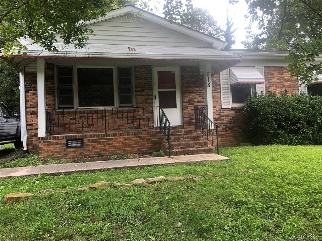 618 Belfast Drive - Photo 1
