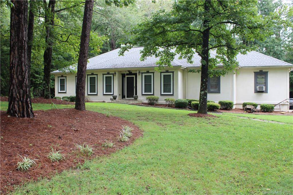 3020 Stablegate Drive - Photo 1