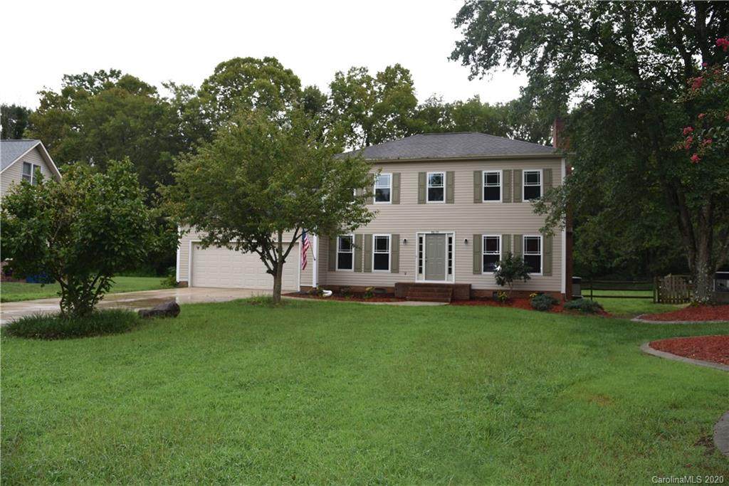 8519 Middleton Circle - Photo 1