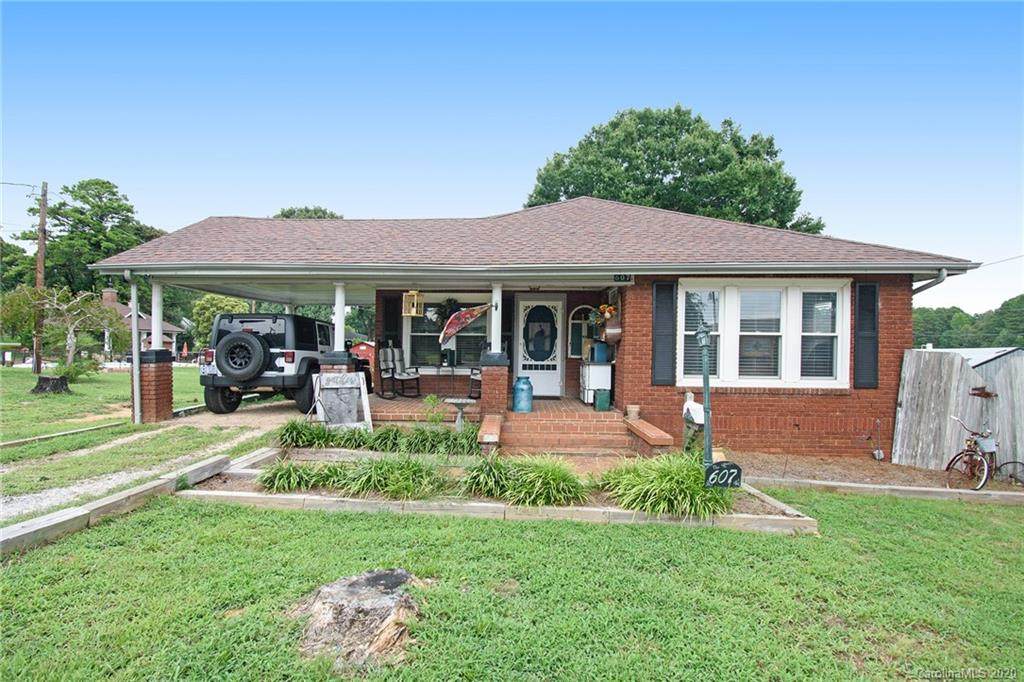 607 Ryder Avenue - Photo 1