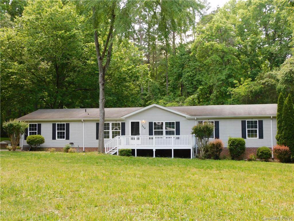 304 Aquarius Drive - Photo 1