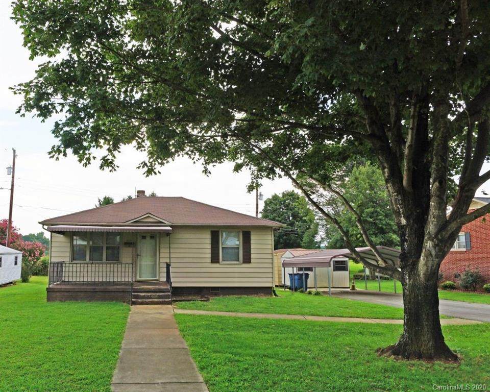 3583 1st Avenue Circle - Photo 1
