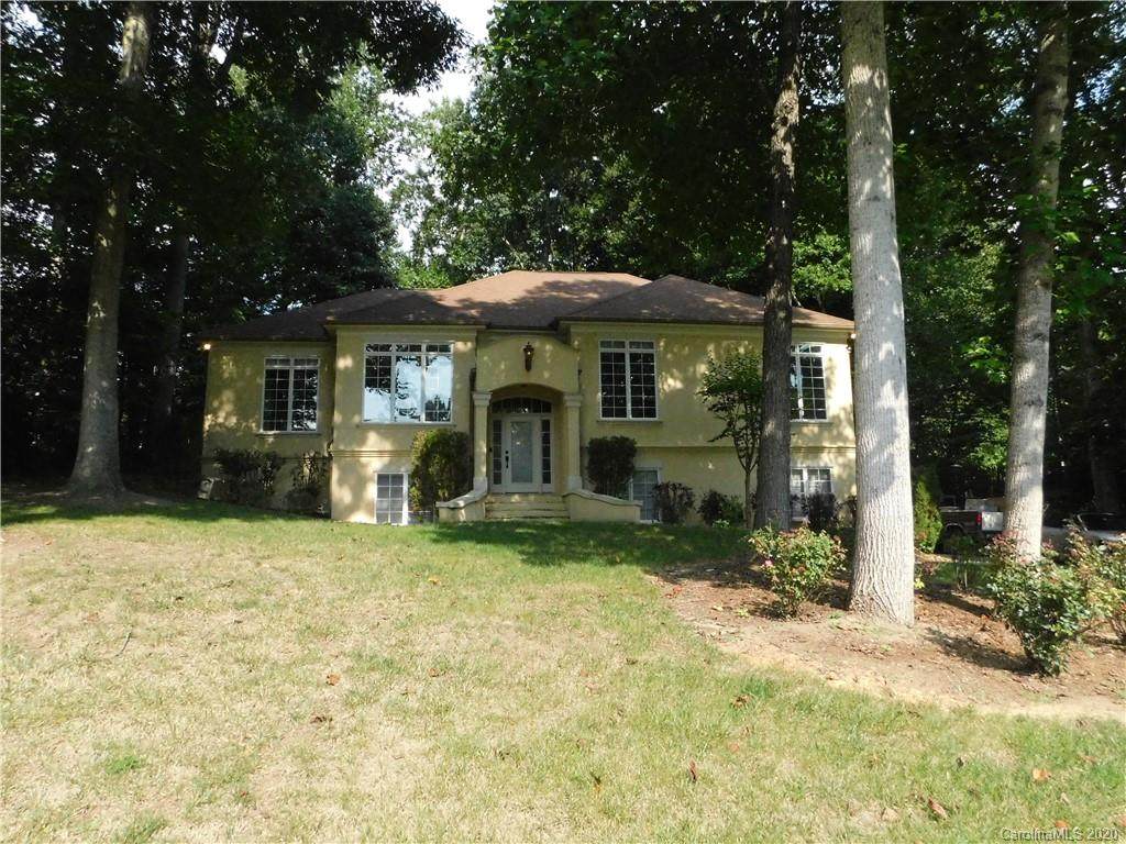 2308 Mt Isle Harbor Drive - Photo 1