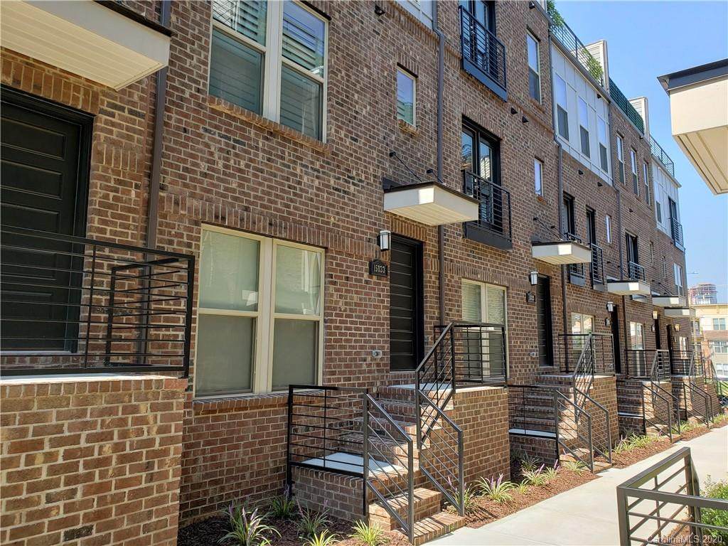 15033 New Amsterdam Lane - Photo 1