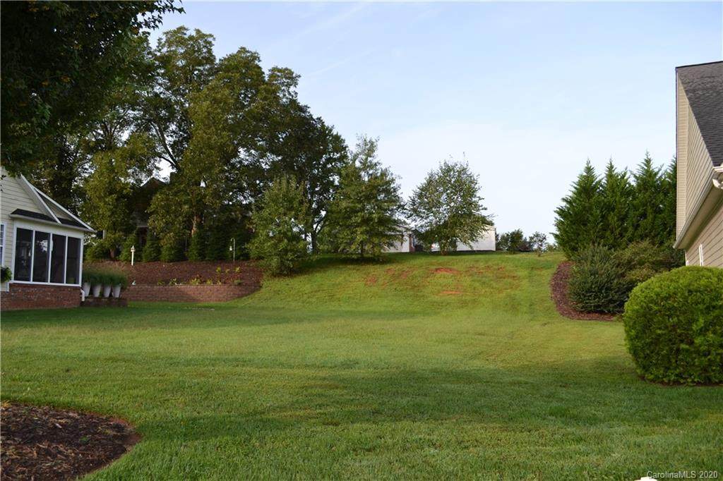 107 Henrys Glen Drive - Photo 1