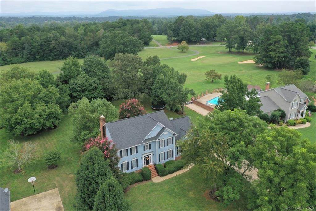 4041 Pinecrest Drive - Photo 1