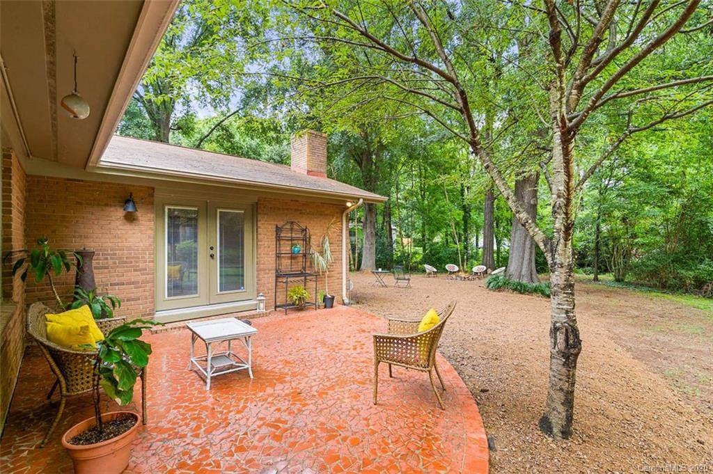5829 Donegal Drive - Photo 1