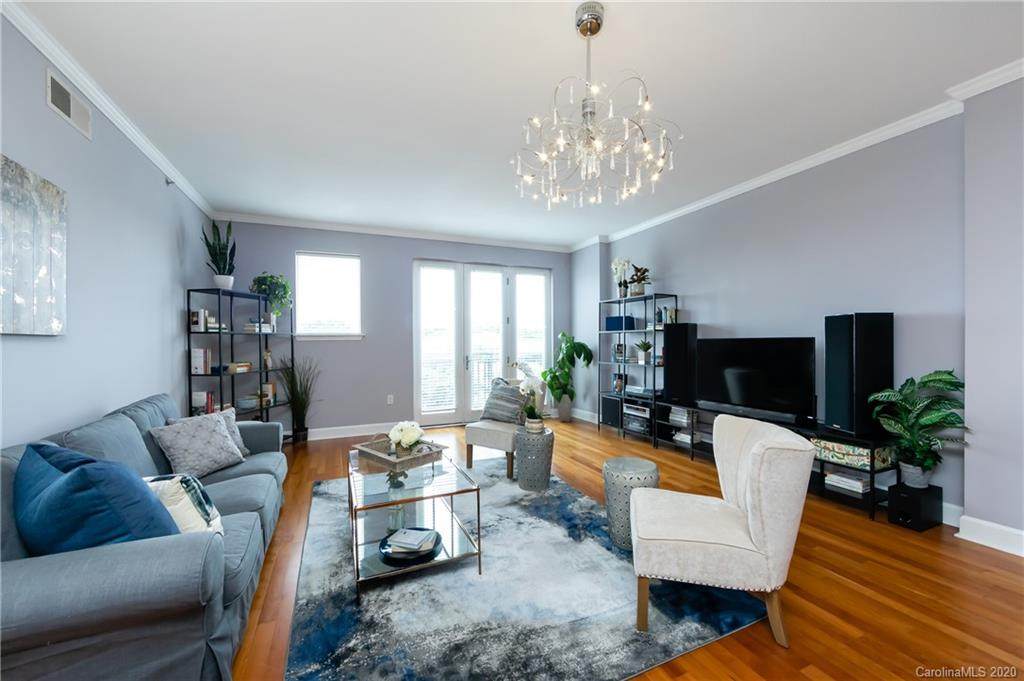 1315 East Boulevard - Photo 1