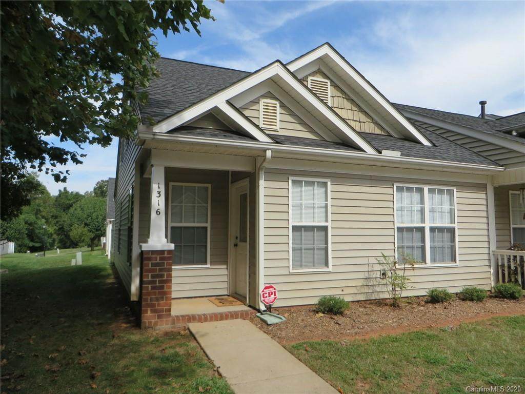 1316 Dan Drive - Photo 1