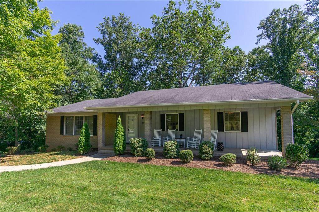 102 Meadow Brook Drive - Photo 1