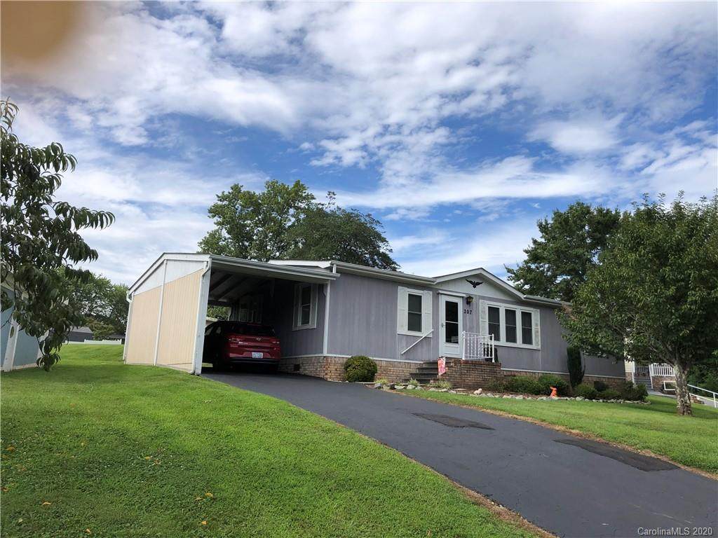 207 Cranbrook Circle - Photo 1
