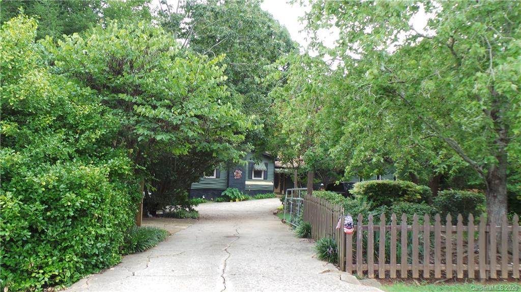 1796 Crafton Road - Photo 1
