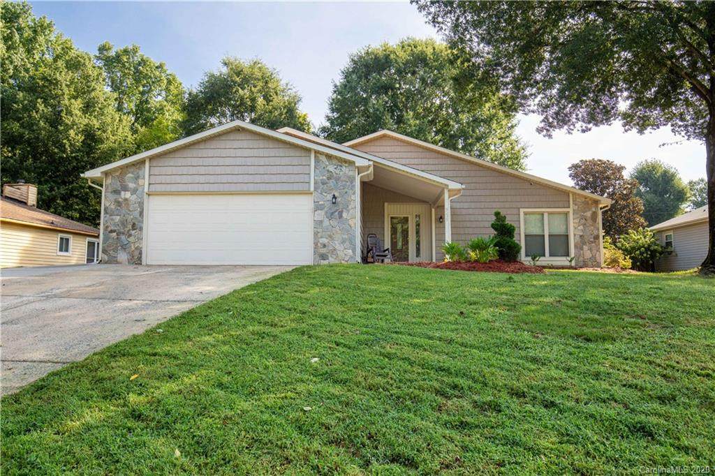 9235 Aylesbury Lane - Photo 1