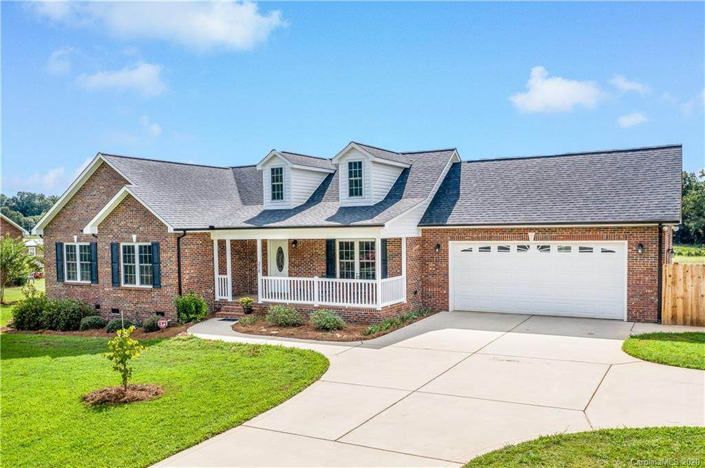 3958 Goodson Road - Photo 1