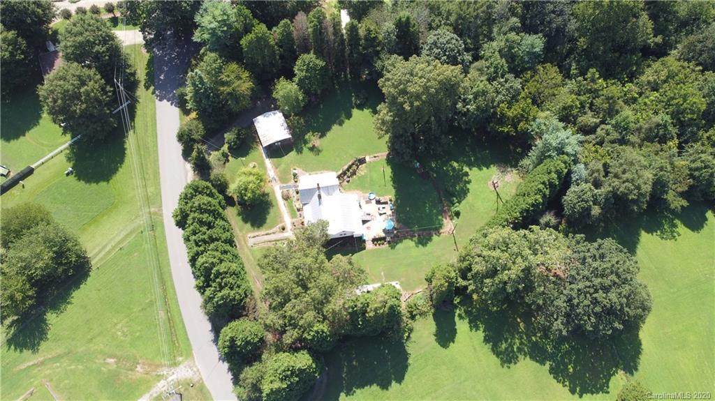 1828 Safriet Road - Photo 1
