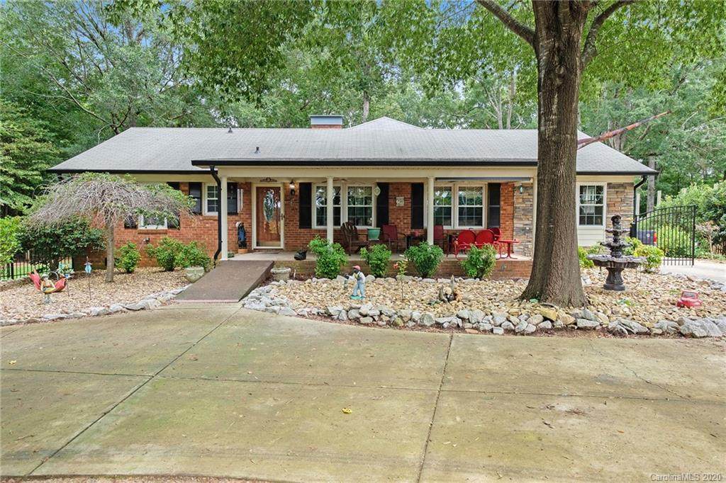 3207 Wolf Pond Road - Photo 1