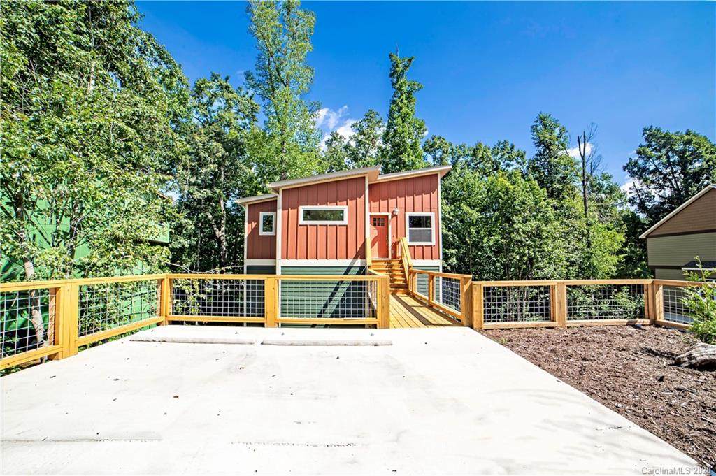 12 Crestwood Lane - Photo 1
