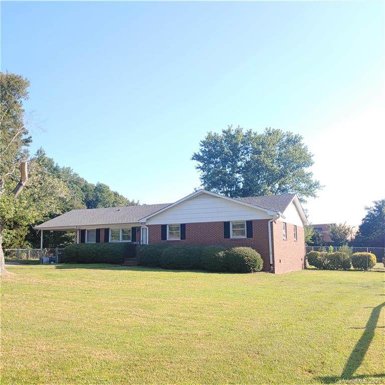 8726 Williamsburg Circle - Photo 1