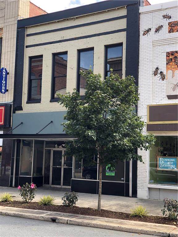 121 Main Avenue - Photo 1