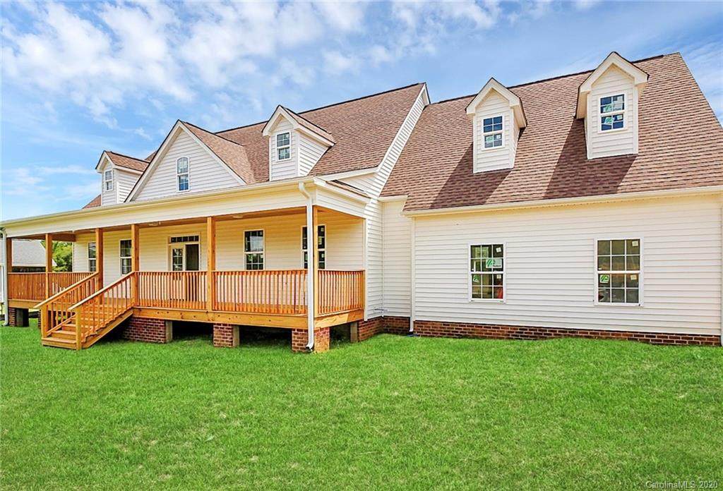 1428 Autumnwood Drive - Photo 1